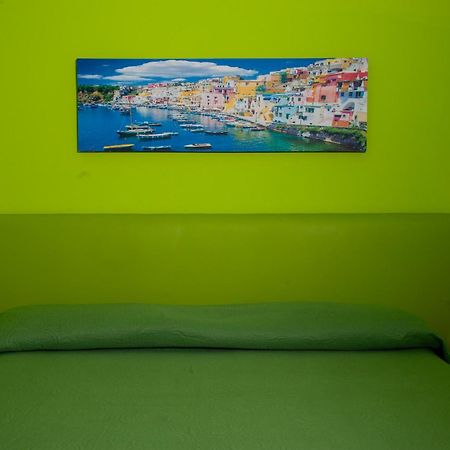 Palazzo Carafa Della Spina Room And Apartment เนเปิลส์ ภายนอก รูปภาพ